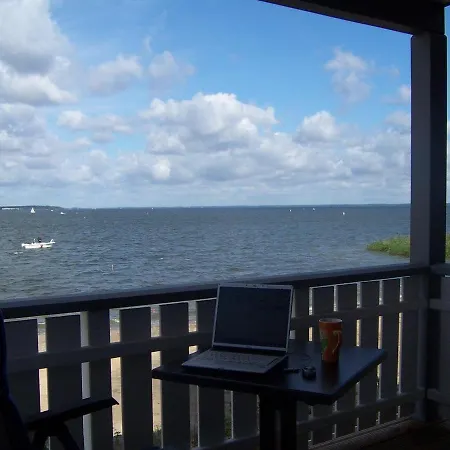 Mitteldeck 493 Apartment